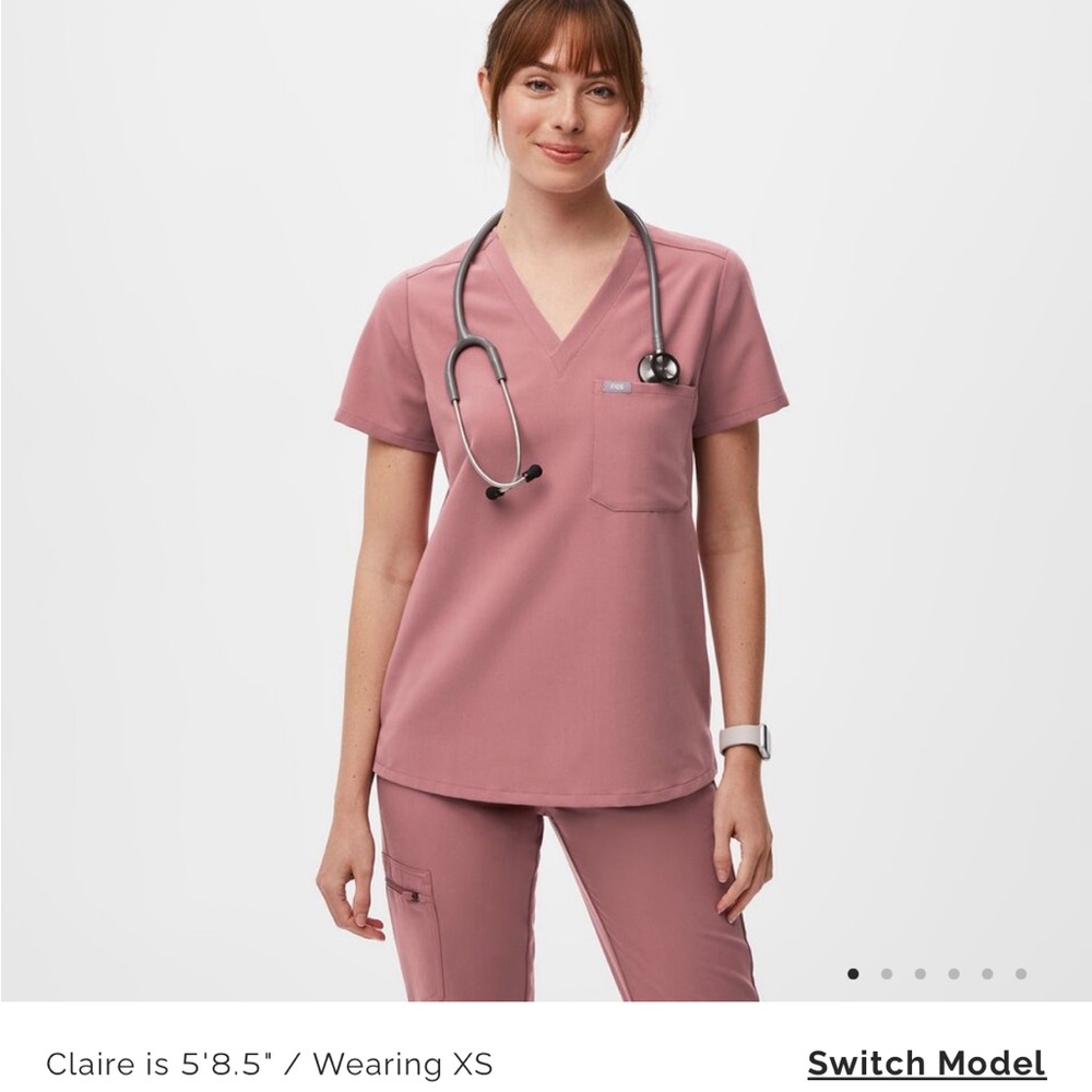 Brand new catarina figs scrub top small petite in mauve